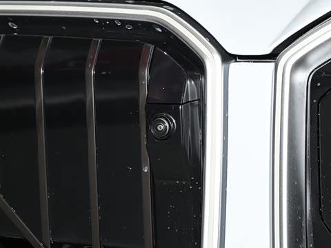 2026�� xDrive30L ������ M�˶���ҹ��װ