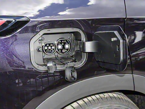 2026�� ����iHD 201km �ƺ��� 7��