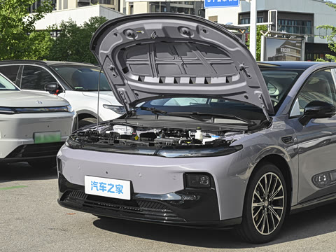 2027�� 590������