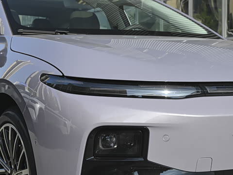 2027�� 590������