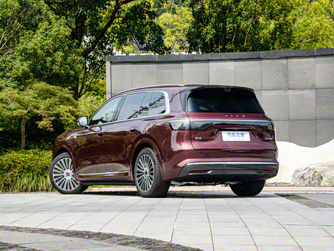 2025�� ���� Max+ ������������ 