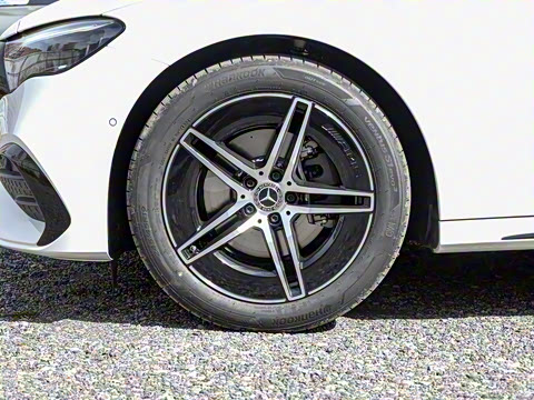 2026�� E 260 �˶���