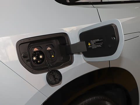 2025�� ����200 Pro