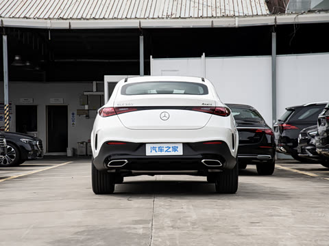 2026�� �Ŀ� GLC 260 4MATIC ����SUV