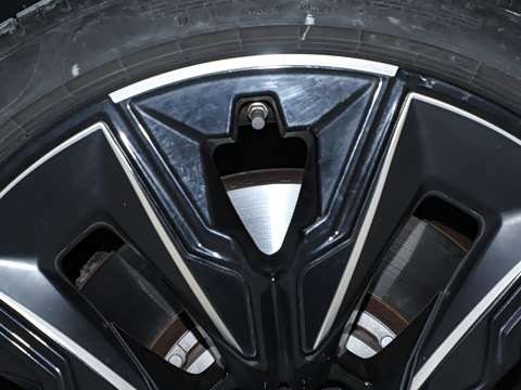 2023�� M760Le xDrive