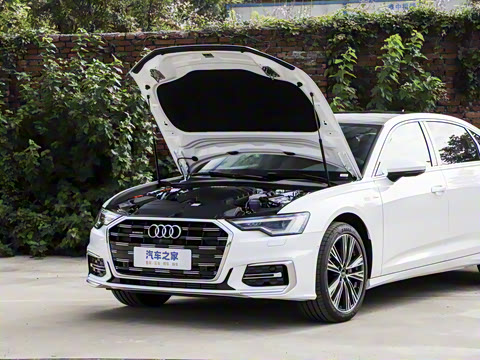 2026 45 TFSI quattro ѡ