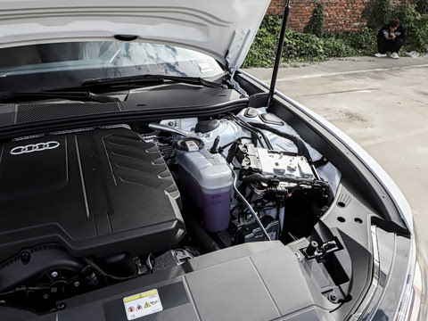 2026 45 TFSI quattro ѡ