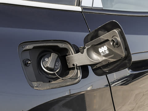 2026�� xDrive30L ������ M�˶���ҹ��װ