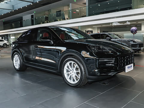 2026�� Cayenne Coup�� 3.0T