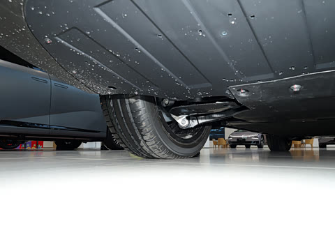 2026�� ���� 702 Max �콢��