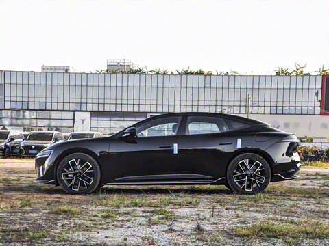 2025�� Ultra���̰�