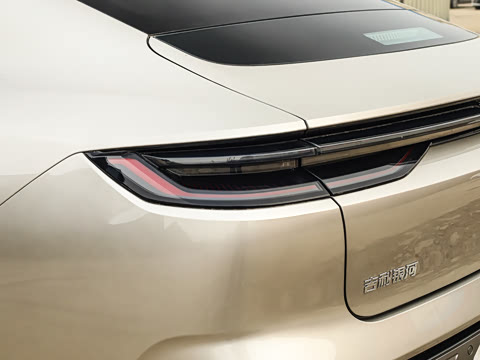 2026�� 225km EM-i Զ�����ǺӰ�