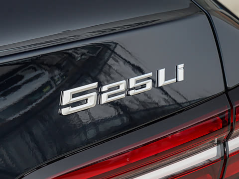 2026�� �Ŀ� 525Li M�˶���װ