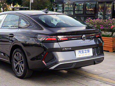 2026�� ���L 300TSI ��а�