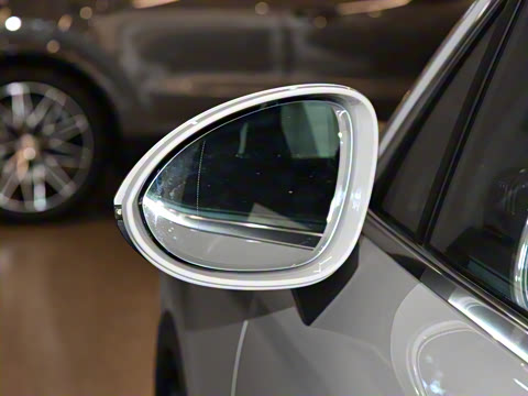 2025�� Cayenne 3.0T ���۰�