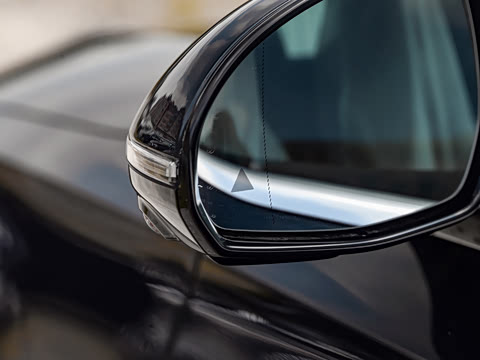 2025�� �Ŀ� E 260 L