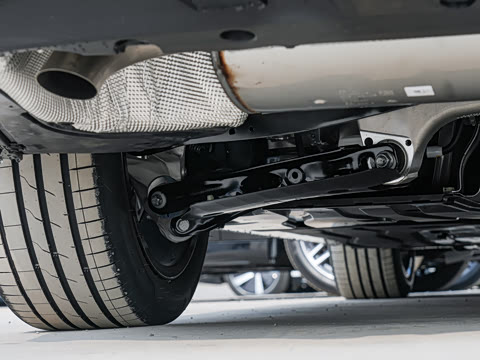 2026�� �Ŀ� 525Li M�˶���װ