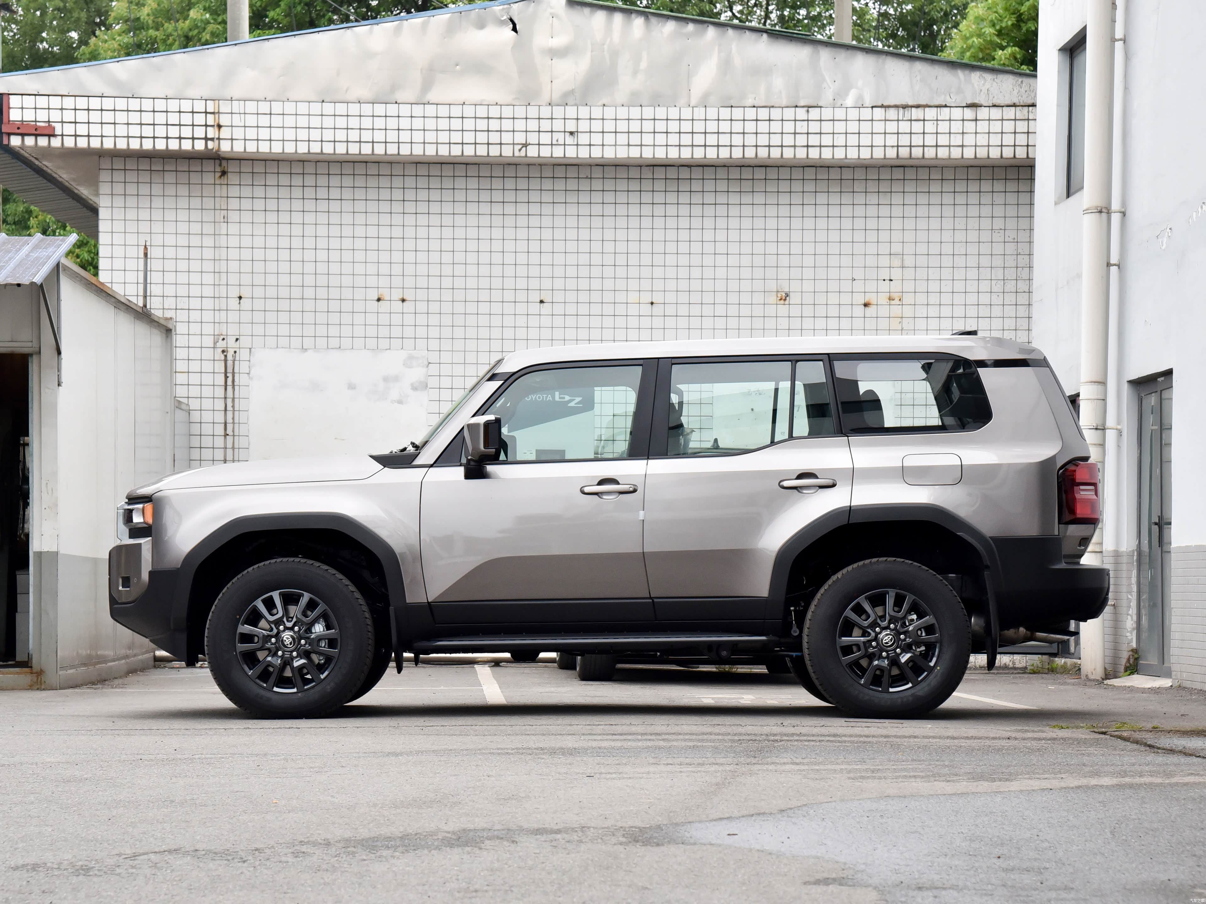 Toyota Prado, миниатюра 4