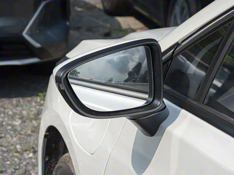 2026�� �� ���е�ض��İ�