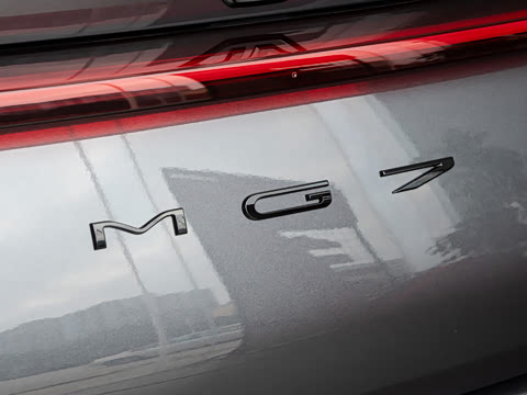 2026�� 2.0T Trophy+ �����˶���