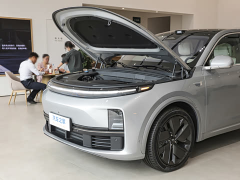 2025�� Pro ���ܻ��°�