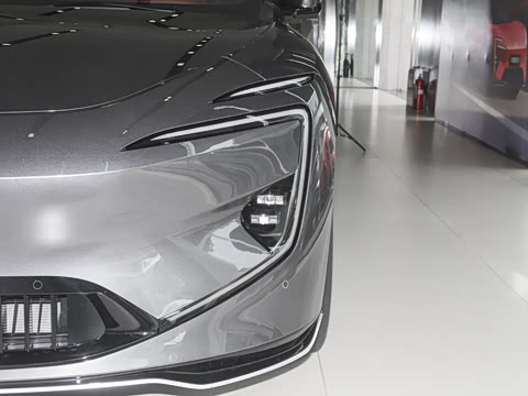 2025�� �Ŀ� Max�����