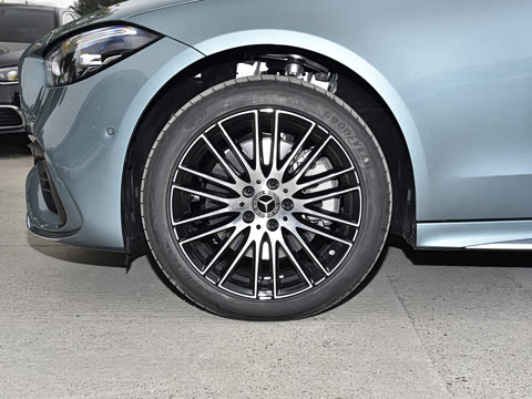 2026�� C 260 L �˶���