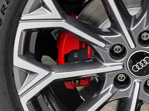 2026�� 2.0T �߹��� �˶���