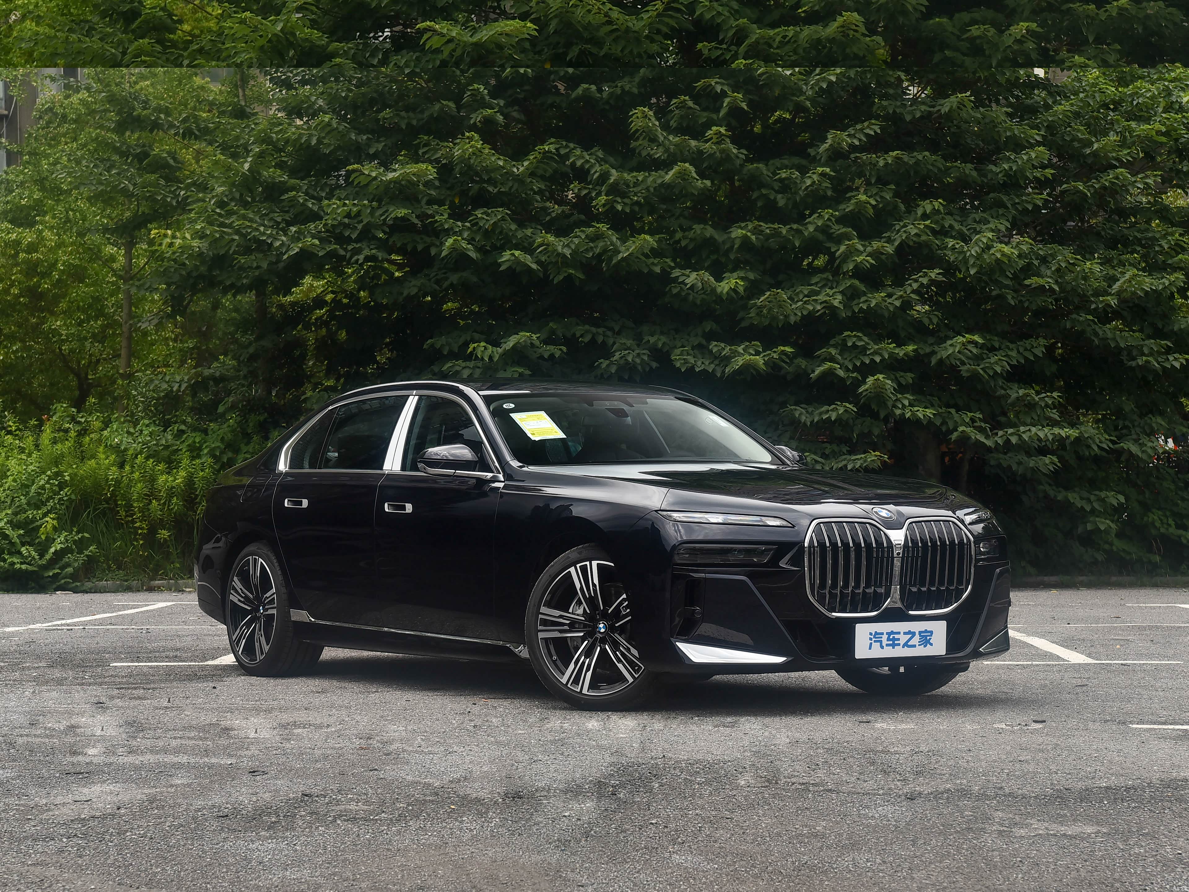 BMW 7 Series, миниатюра 3