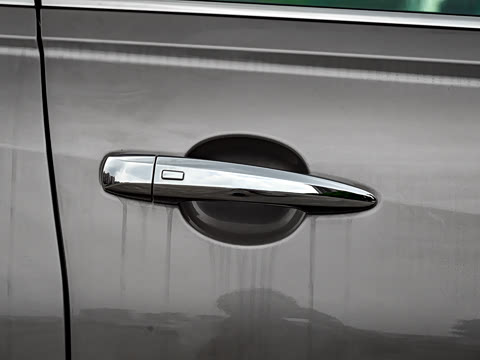 2025�� 2.0L XL-TLS ������