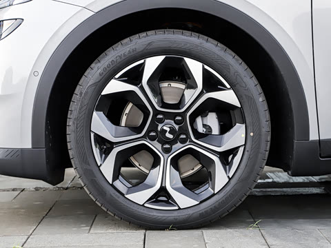 2026�� 85kWh Max+