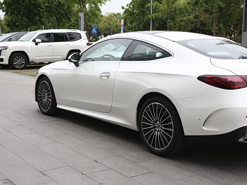 2026�� �Ŀ� CLE 300 4MATIC �����ͽ��ܳ�
