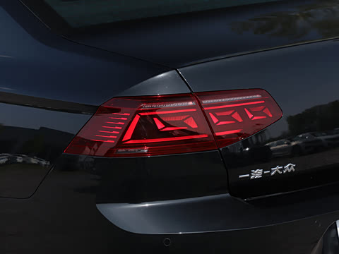 2026�� 3000������ѡ�� 330TSI DSG��Ӣ��