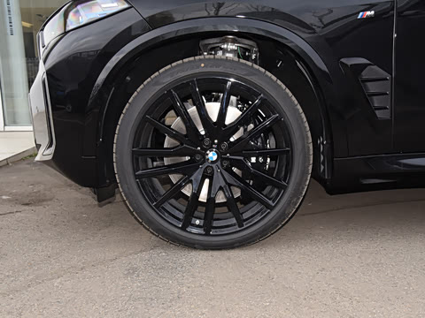 2026�� �Ŀ� xDrive 40Li ������M�˶���ҹ��װ