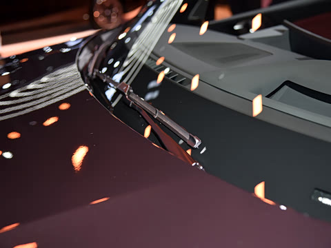 2025�� xDrive 40Li ������M�˶���ҹ��װ