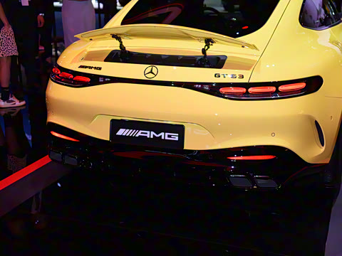 2025�� AMG GT 63 4MATIC+