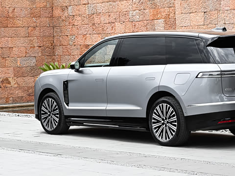 2026�� 102kWh �����е�������