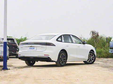 2025�� EM-i 70km ������