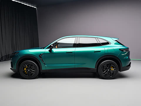 2026�� ���� 715 ULTRAǬ����