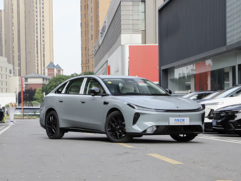 2026�� 535 MAX�����