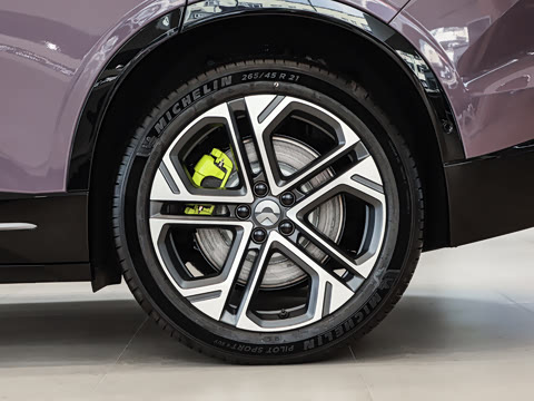 2025�� �ھ������ 100kWh