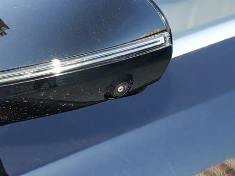 2026�� E 260 L �����