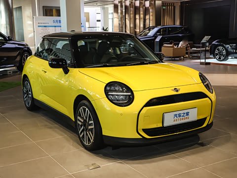2026�� 466km COOPER E ������