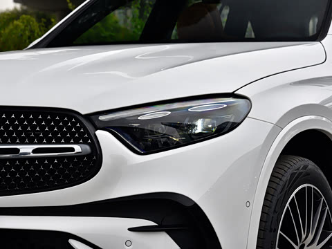 2026�� GLC 300 L 4MATIC ������