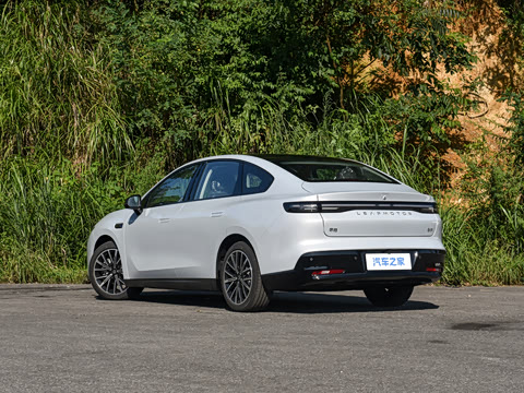 2027�� 590������