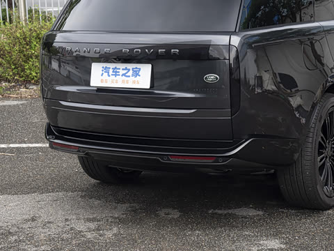 2026�� 3.0 L6 400PS AB�����