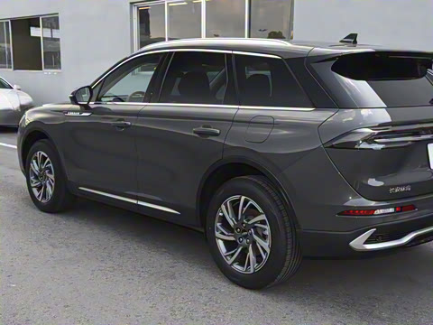 2025�� 2.0T ����������