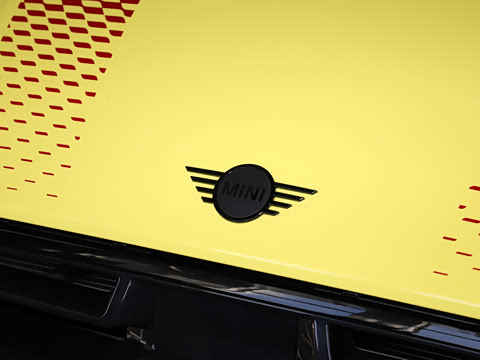 2025�� JOHN COOPER WORKS