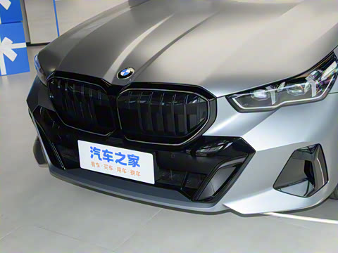 2025�� 525Li M�˶���װ