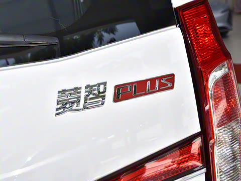 2025�� 2.0L �ֶ�������CNG 7��